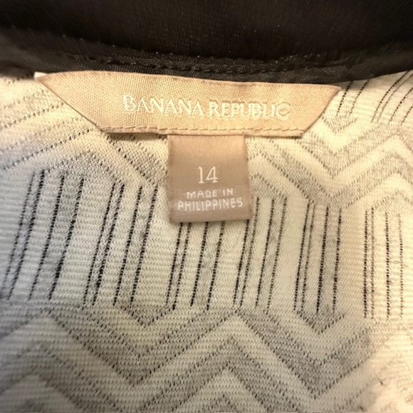 EUC Banana Republic Knit Geometric Black and White Dress Sz 14 Business Attire - Picture 8 of 9